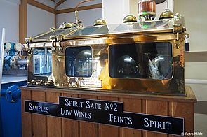 Ein verschlossenes Sammelgefäß Ein verschlossenes Sammelgefäß