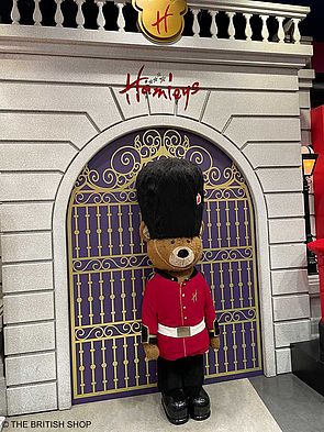 Beefeater-Teddybär im Spielzeugladen Hamleys